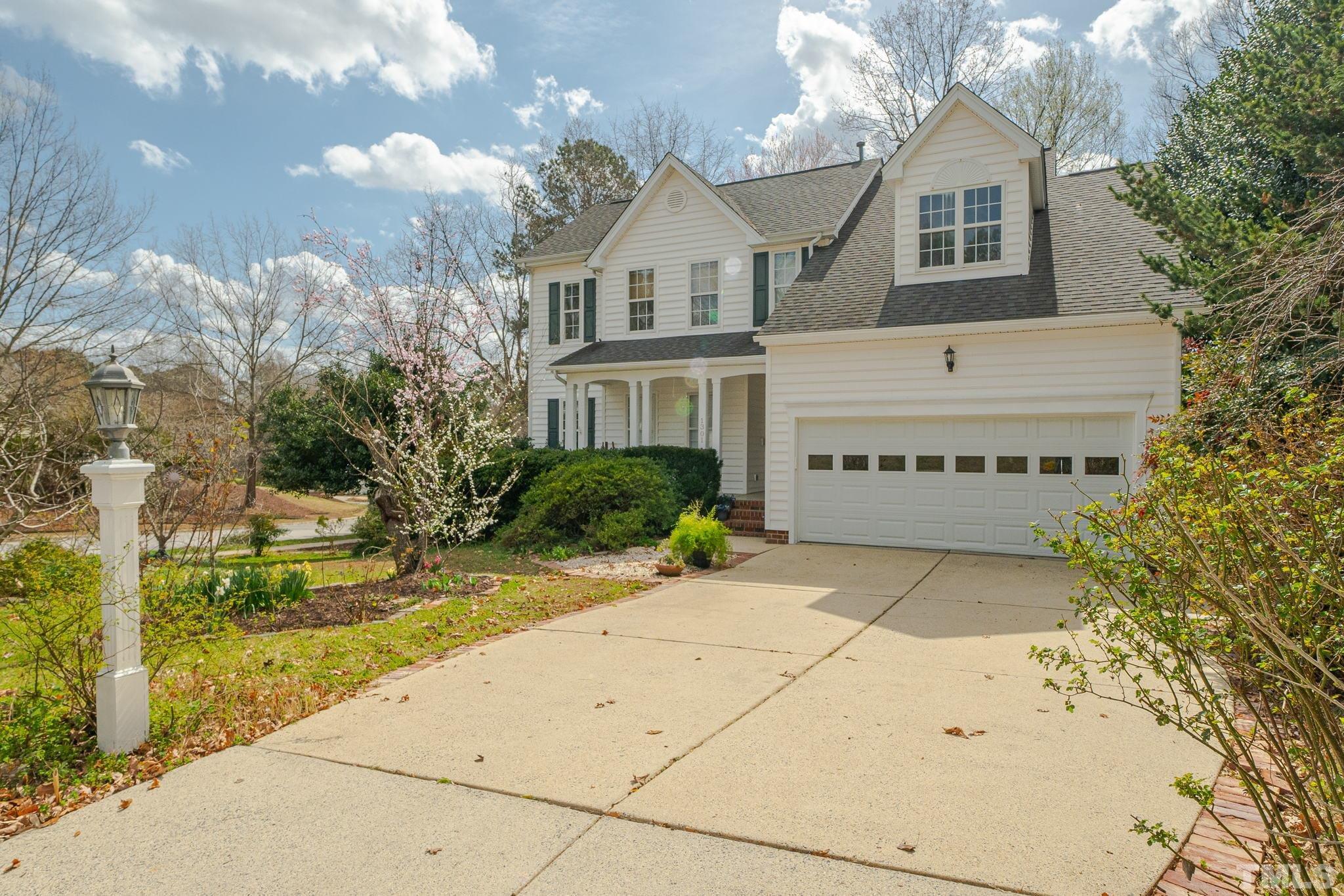 1301 Red Twig Road Apex, NC 27502 - Photo 2 of 42 Gallery Image 2