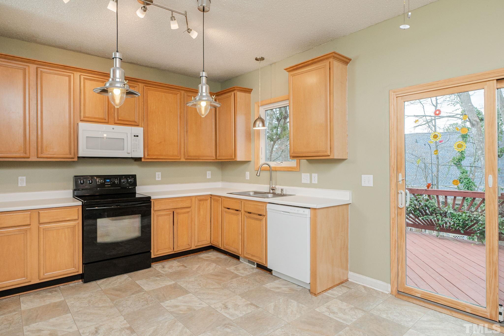 1301 Red Twig Road Apex, NC 27502 - Photo 10 of 42 Gallery Image 10