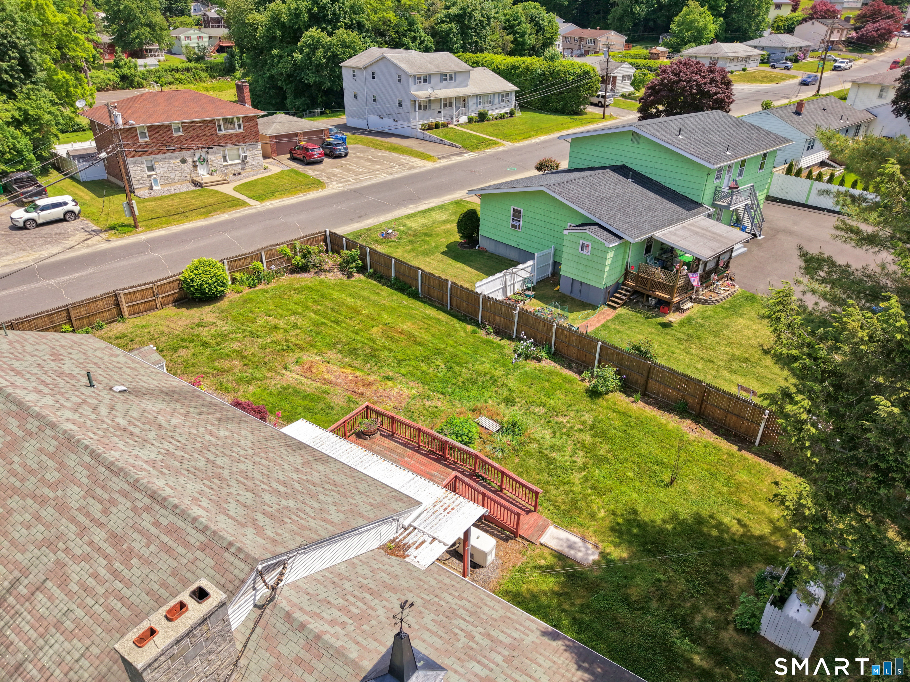 676 Woodtick Road Waterbury, CT 06705 - Photo 3 of 30