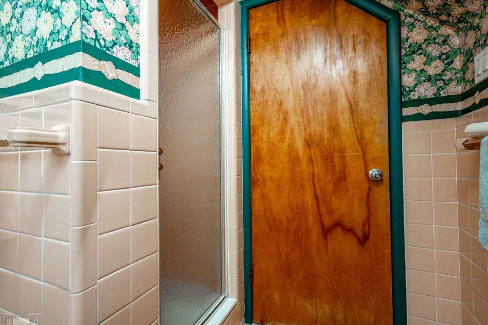 221 Ridgemont Road Grosse Pointe Farms, MI 48236 - Photo 26 of 41