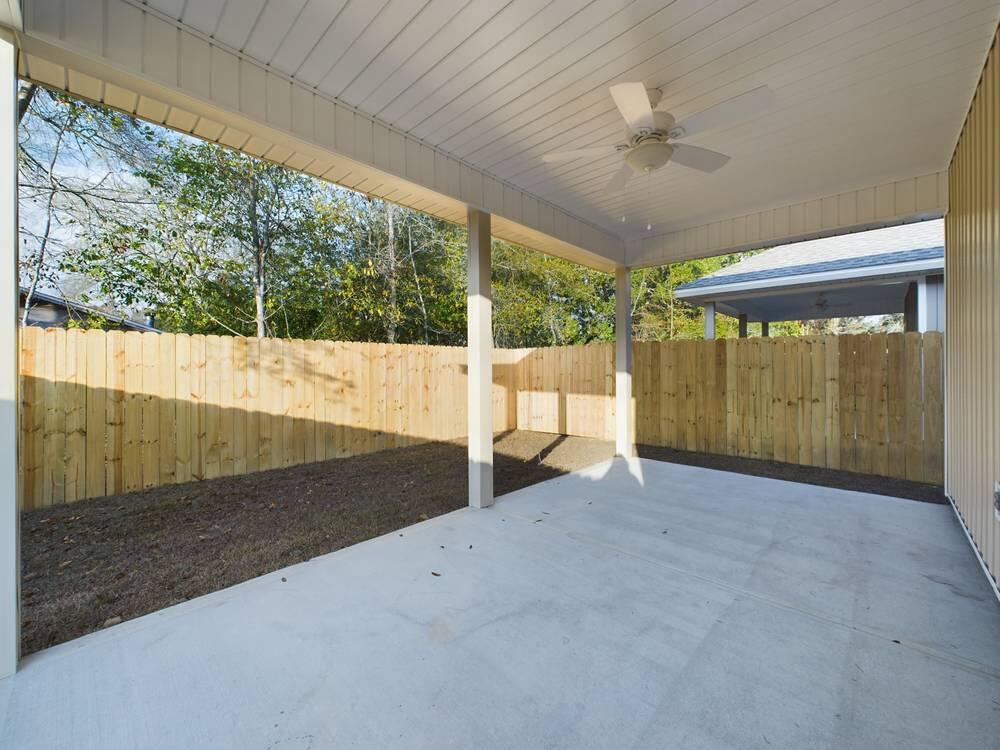 21 D 5th Avenue Shalimar, FL 32579 - Photo 16 of 18 a view of a backyard of a house