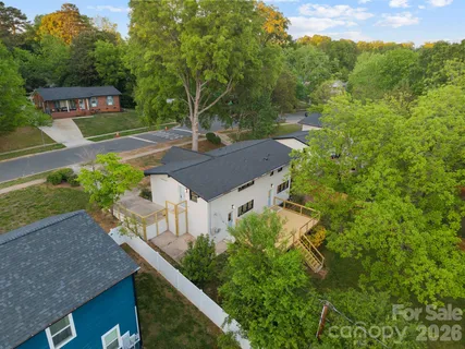 $650,000 | 3320 Winterfield Place, Charlotte, NC 28205