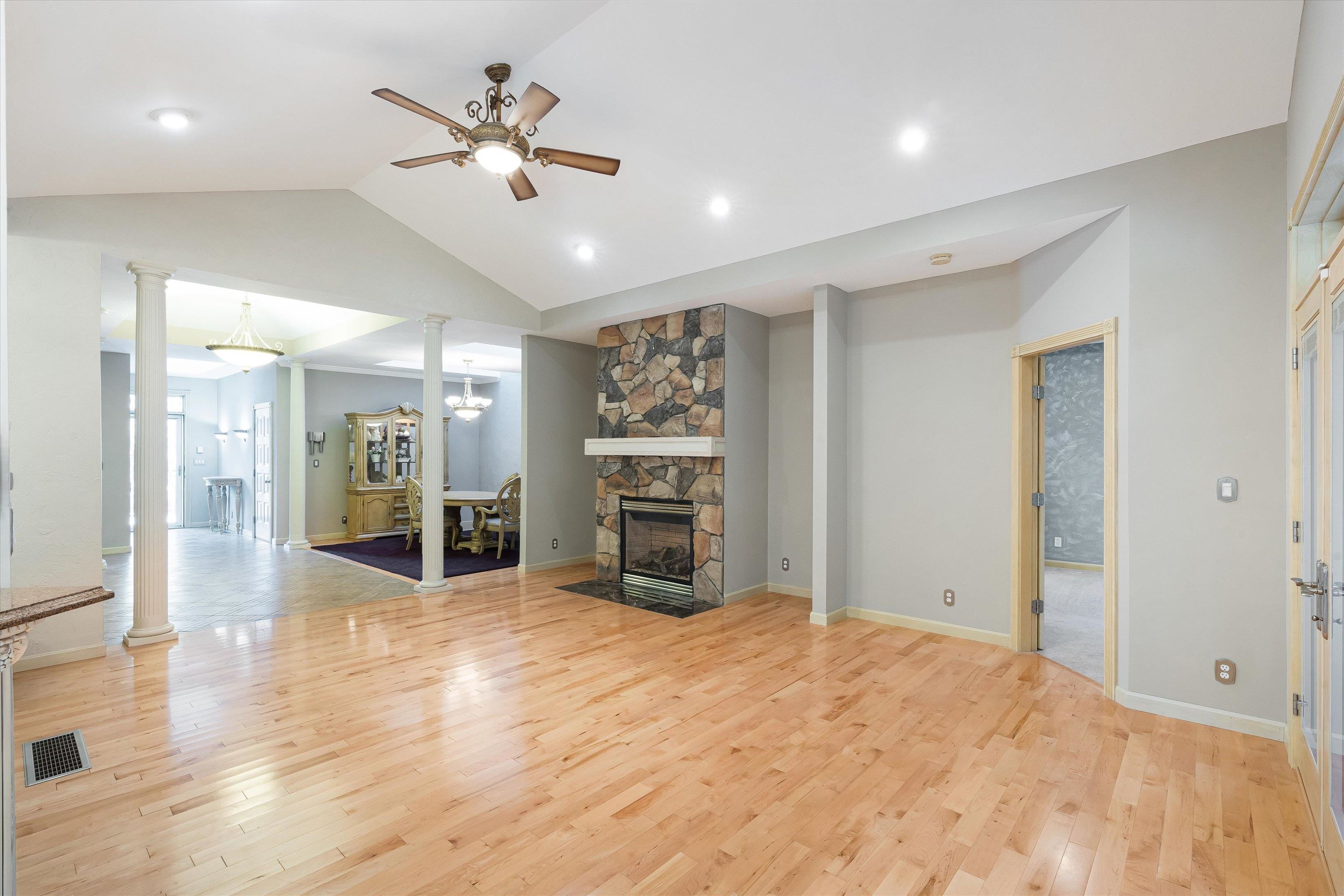 22 Shaker Road Concord, NH 03301 - Photo 3 of 45