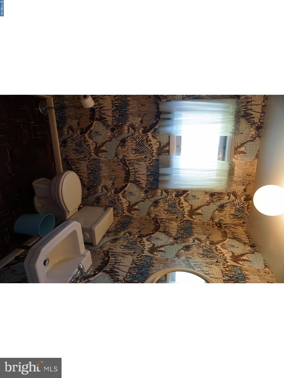 805 Rennard Circle Philadelphia, PA 19116 - Photo 10 of 25 Half Bath