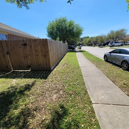 $1,900 | 2402 Montana Blue Drive, Spring, TX 77373