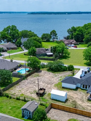 $80,000 | 10420 Valley Drive North, Willis, TX 77318