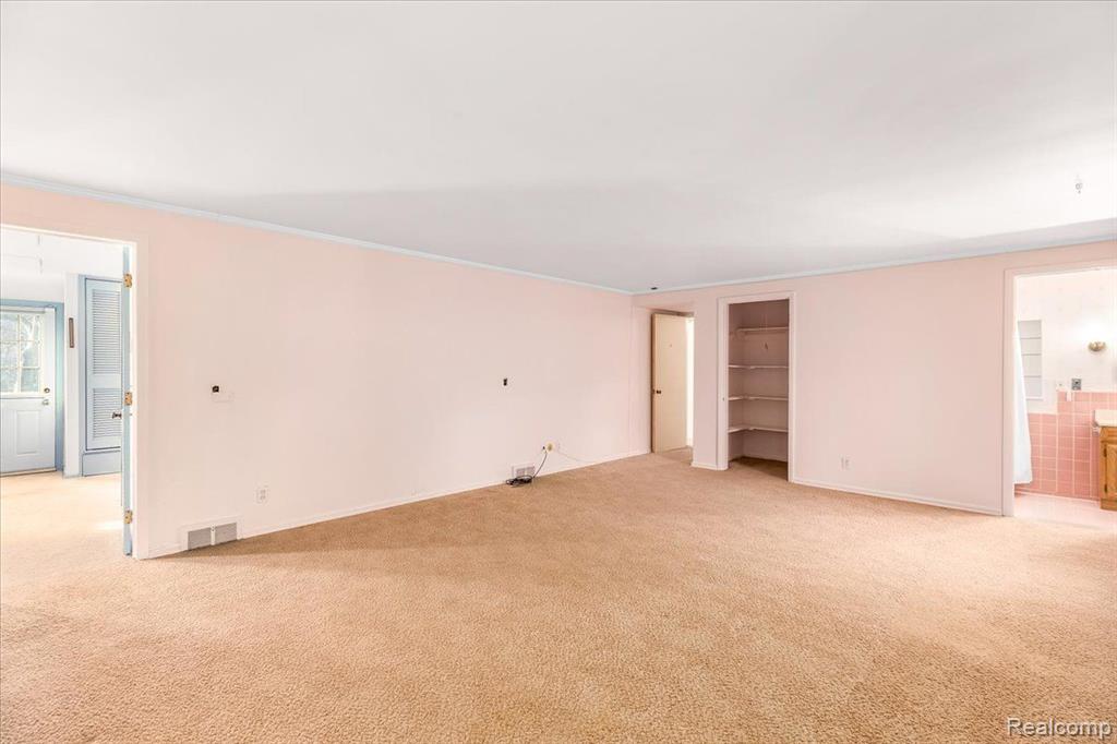 125 Stephens Road Grosse Pointe Farms, MI 48236 - Photo 21 of 50