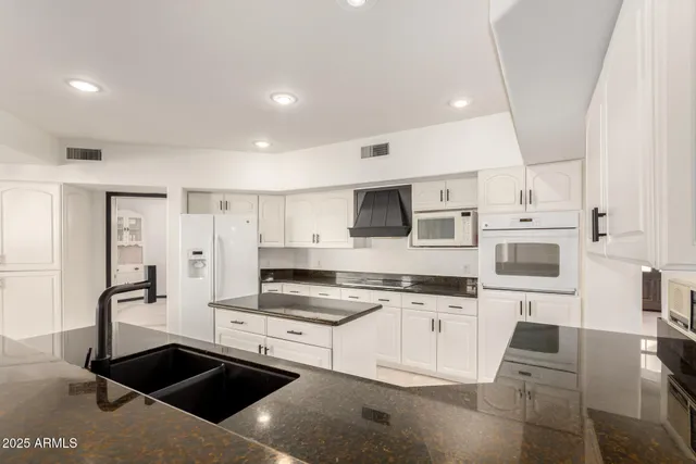 $1,125,000 | 2438 North Forest Circle, Mesa, AZ 85203