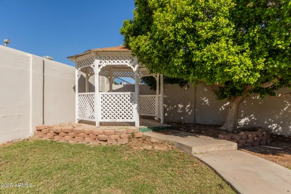 $1,025,000 | 2438 North Forest Circle, Mesa, AZ 85203
