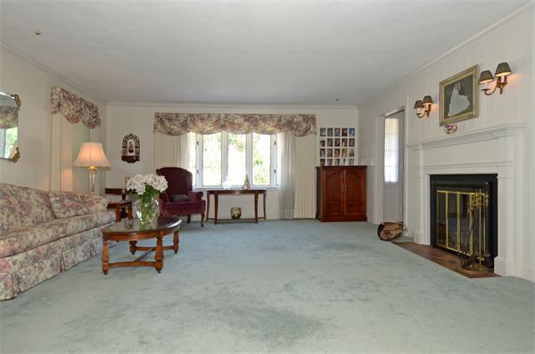51 Ridgeway Street Dedham, MA 02026 - Photo 3 of 16 Gallery Image 3