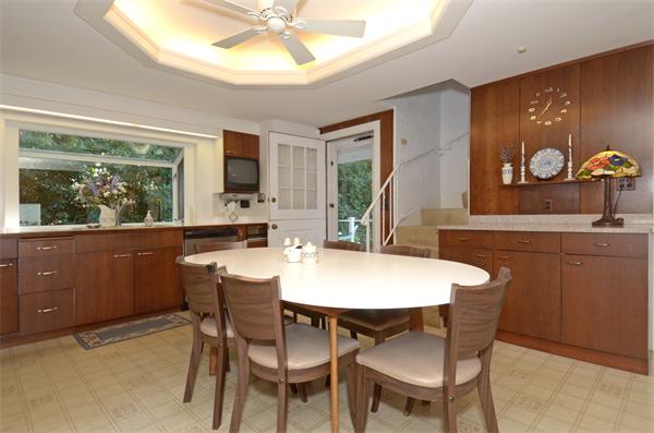 51 Ridgeway Street Dedham, MA 02026 - Photo 5 of 16 Gallery Image 5