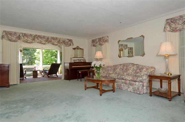 51 Ridgeway Street Dedham, MA 02026 - Photo 8 of 16 Gallery Image 8