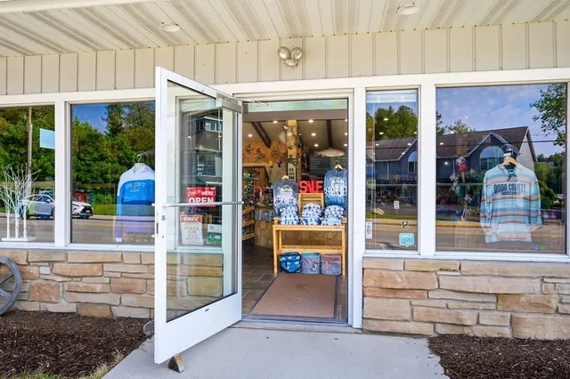 $2,290,000 | 4084 Main Street, Fish Creek, WI 54212