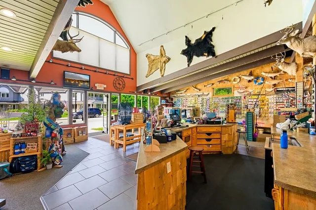 $2,290,000 | 4084 Main Street, Fish Creek, WI 54212