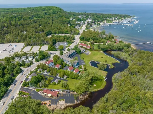 $2,290,000 | 4084 Main Street, Fish Creek, WI 54212