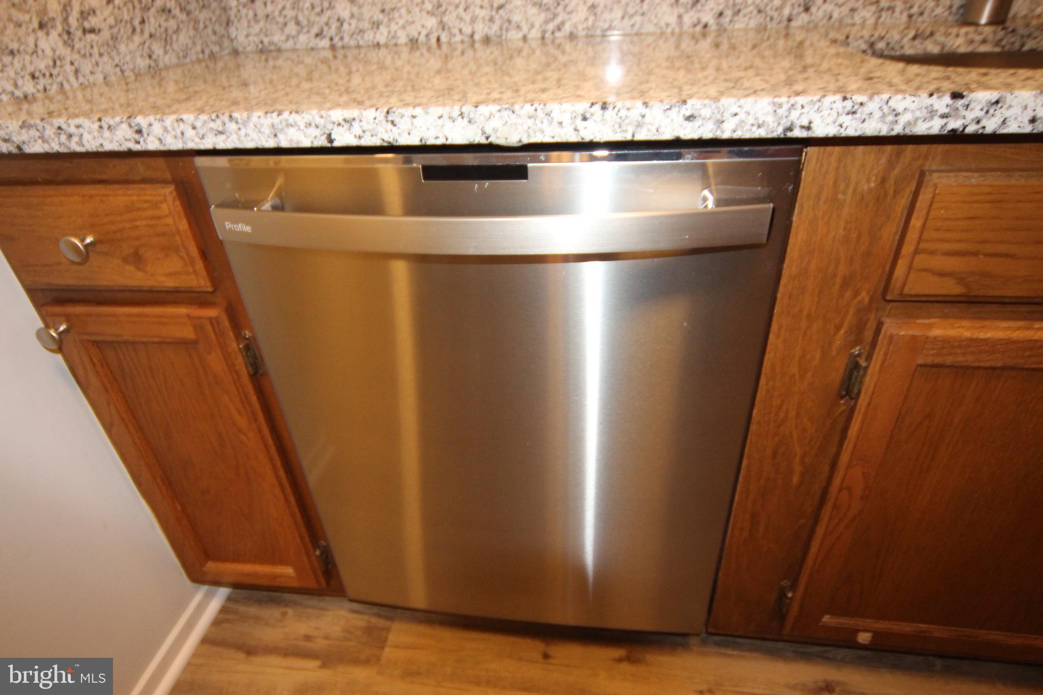 7825 Harrowgate Circle, Unit 142 Springfield, VA 22152 - Photo 18 of 38 Stainless Dishwasher