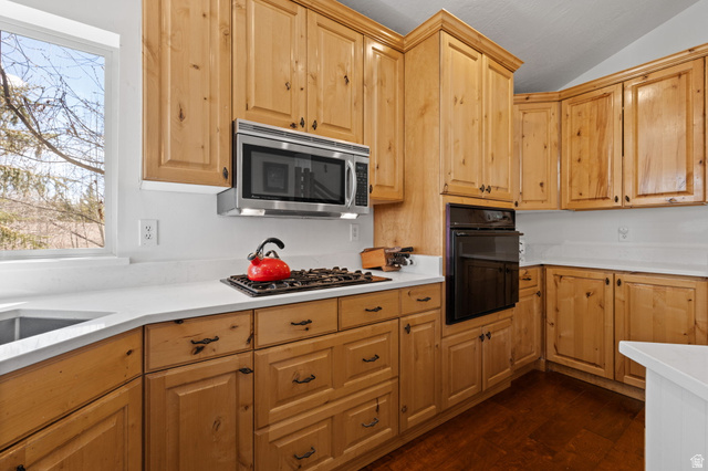 7494 Brook Hollow Loop Road Park City, UT 84098 - Photo 8 of 46