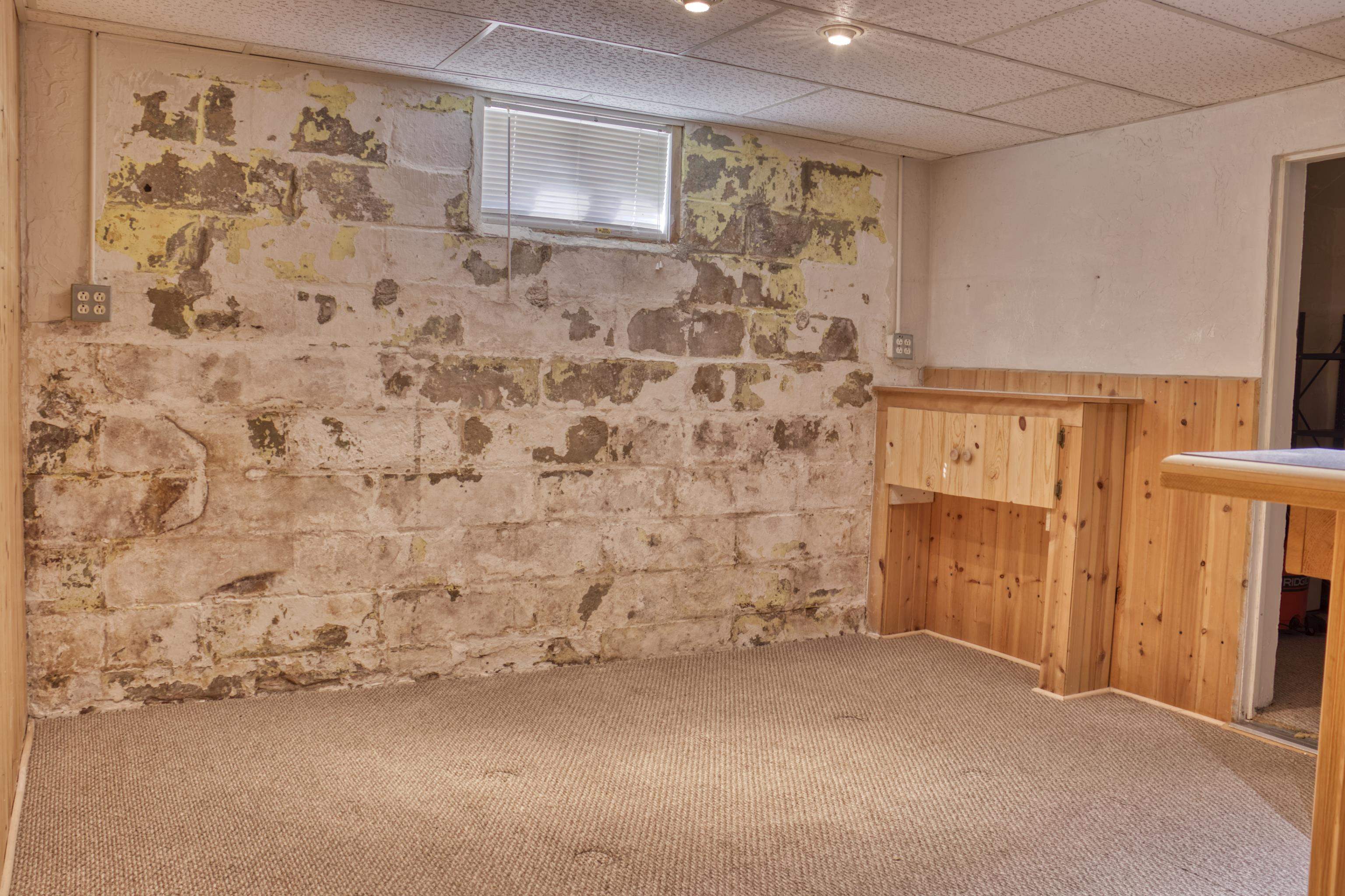 1023 West Commercial Street Appleton, WI 54914 - Photo 22 of 28 Gallery Image 22