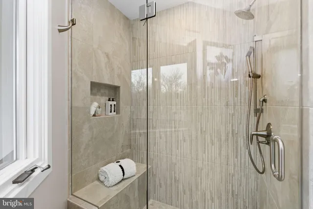 $850,000 | 5 East Wiltshire Court, Sterling, VA 20165