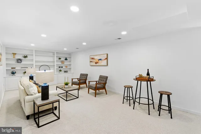 $850,000 | 5 East Wiltshire Court, Sterling, VA 20165