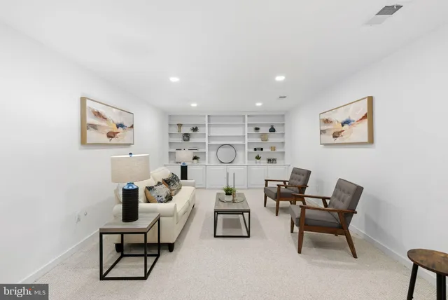 $850,000 | 5 East Wiltshire Court, Sterling, VA 20165