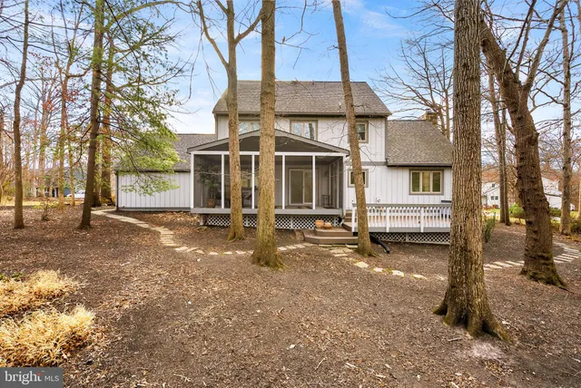 $850,000 | 5 East Wiltshire Court, Sterling, VA 20165