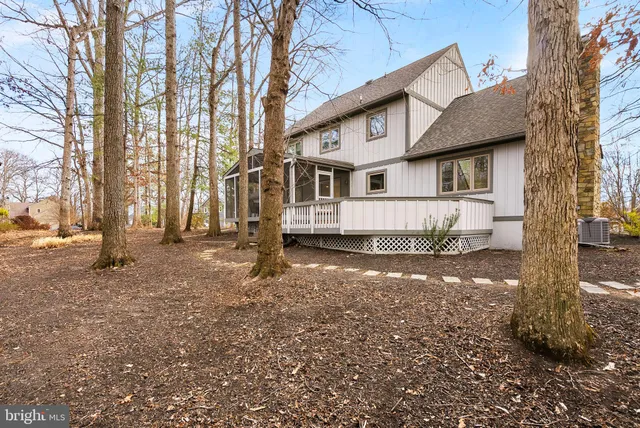 $850,000 | 5 East Wiltshire Court, Sterling, VA 20165