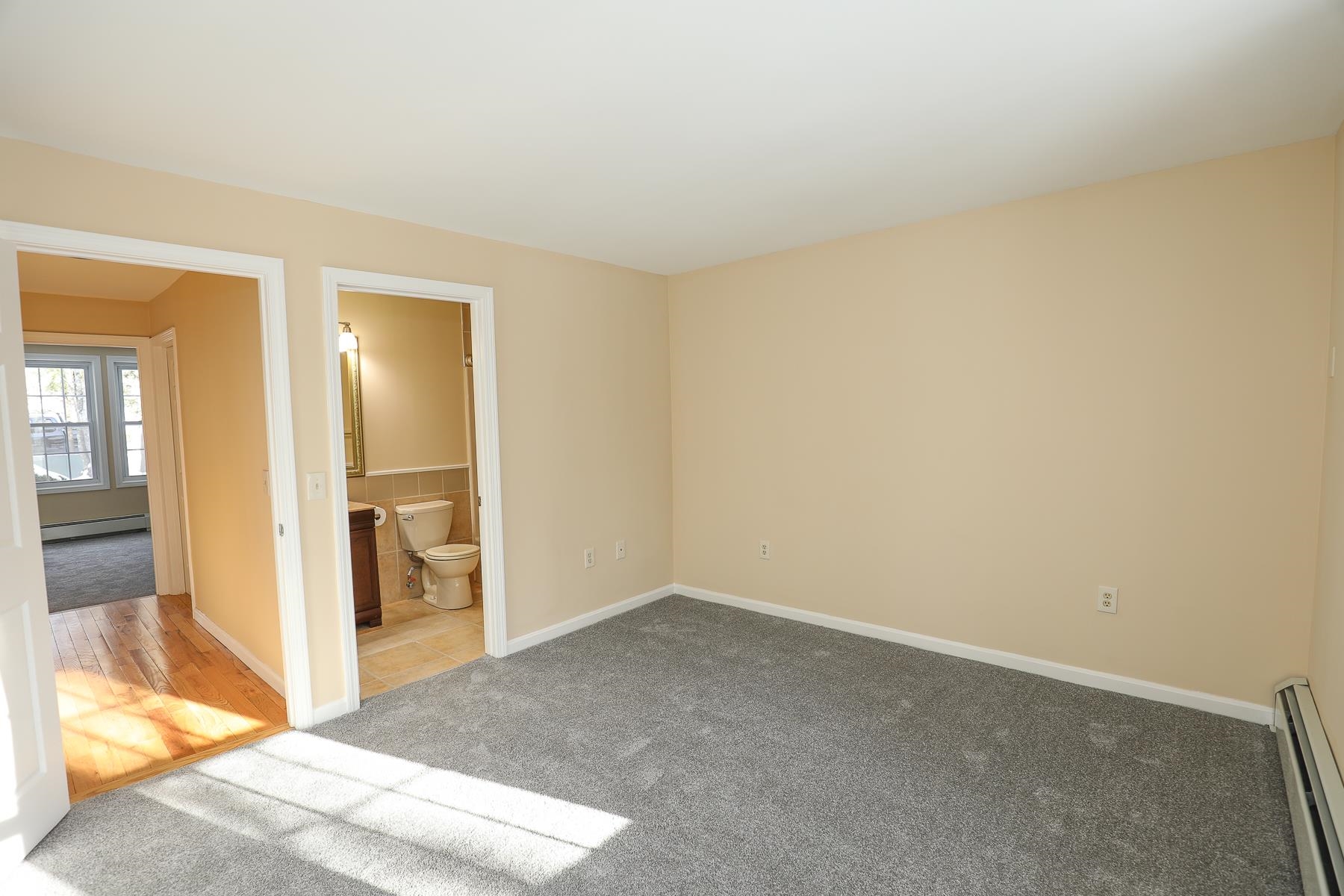 1465 Hooksett Road, Unit 200 Hooksett, NH 03106 - Photo 22 of 37