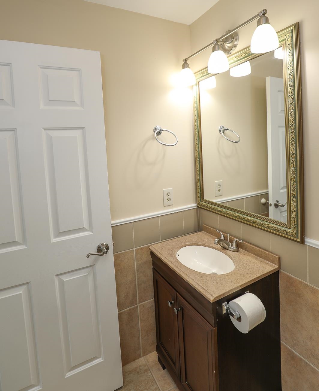 1465 Hooksett Road, Unit 200 Hooksett, NH 03106 - Photo 24 of 37