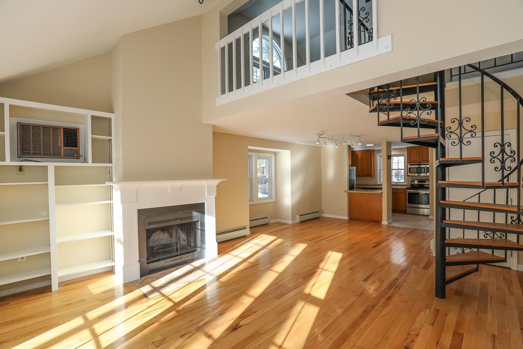 1465 Hooksett Road, Unit 200 Hooksett, NH 03106 - Photo 9 of 37