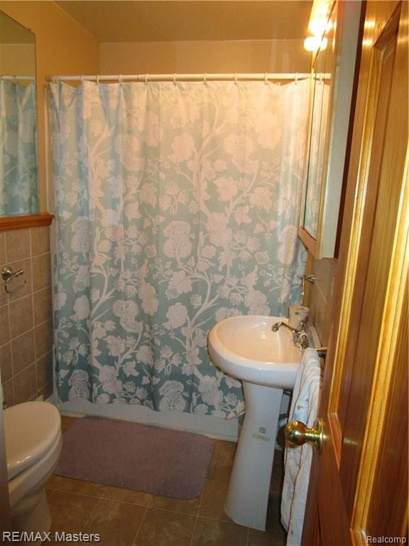 10744 Exeter Road Carleton, MI 48117 - Photo 11 of 23