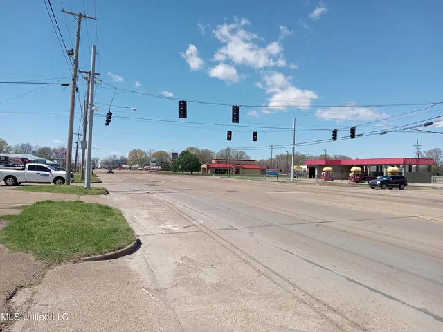 $85,000 | 417 Highway 82, Indianola, MS 38751