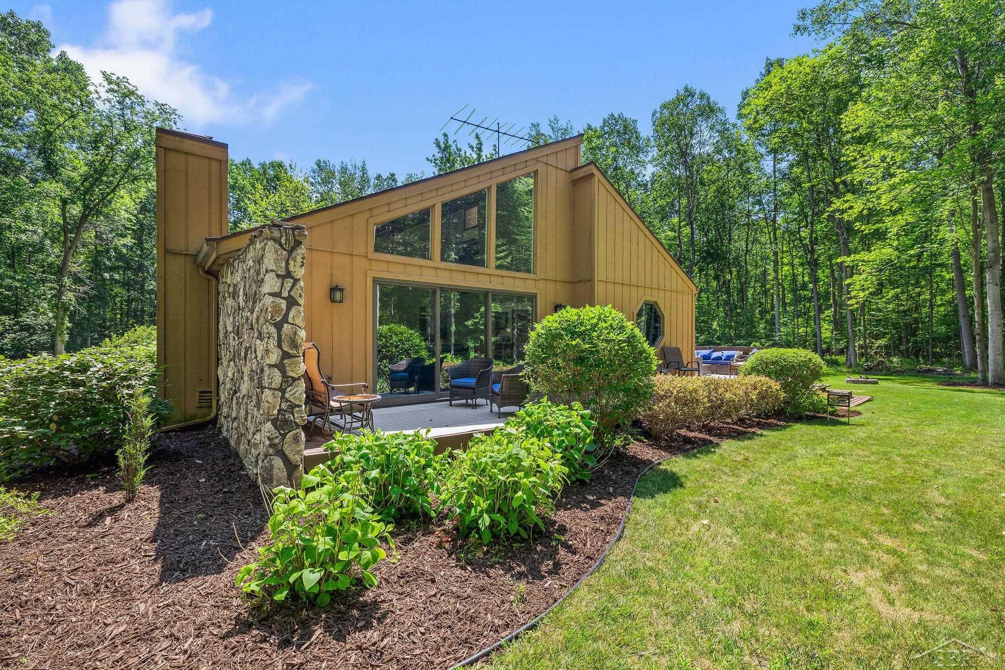 4372 East Monroe Road Midland, MI 48642 - Photo 8 of 65 Gallery Image 8