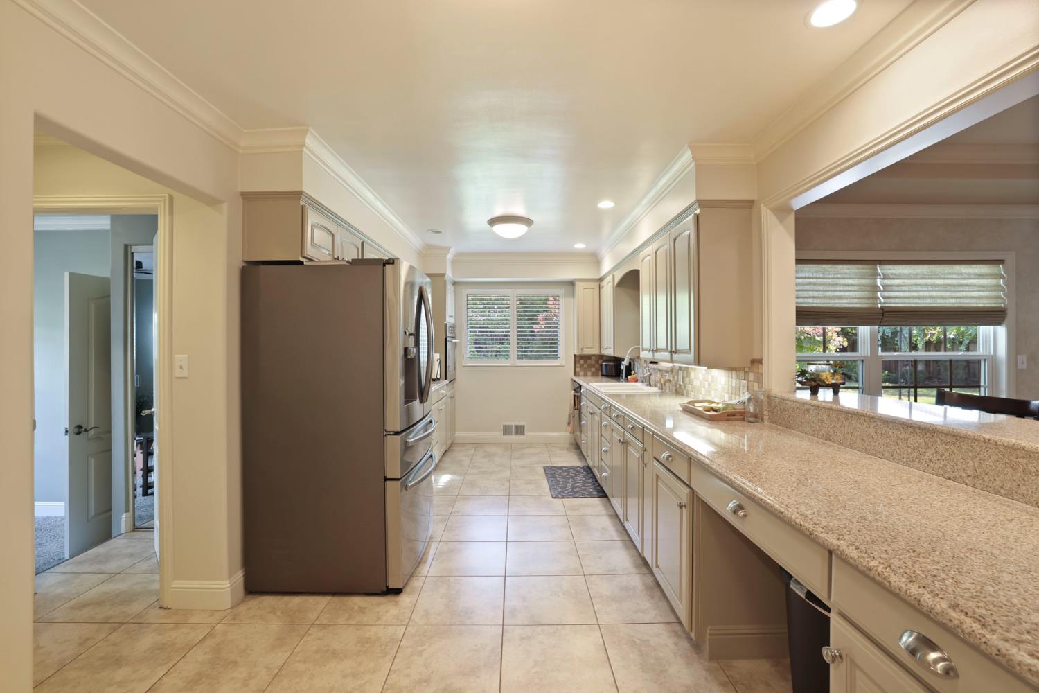 704 Rimby Avenue Lodi, CA 95240 - Photo 17 of 41