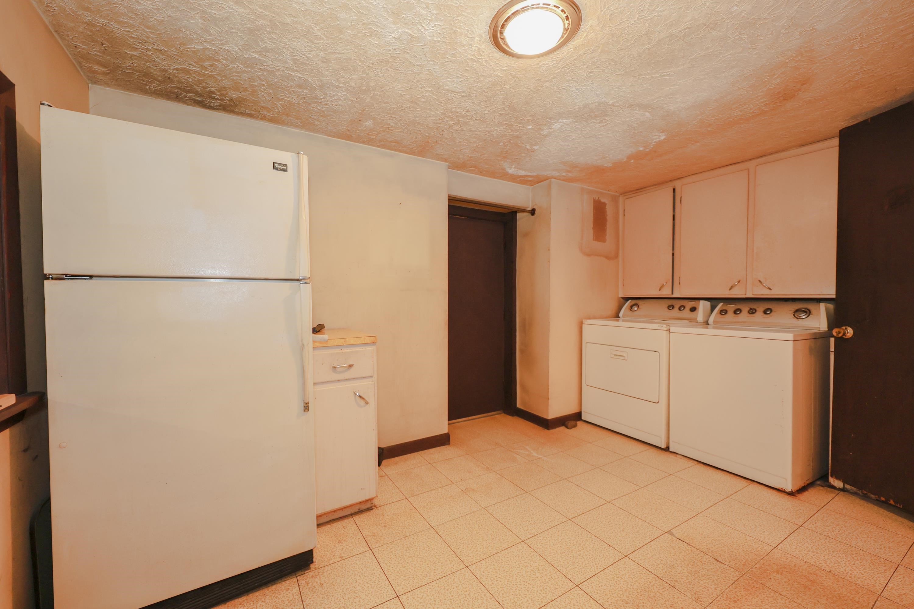 833 Mammoth Road Manchester, NH 03104 - Photo 17 of 40