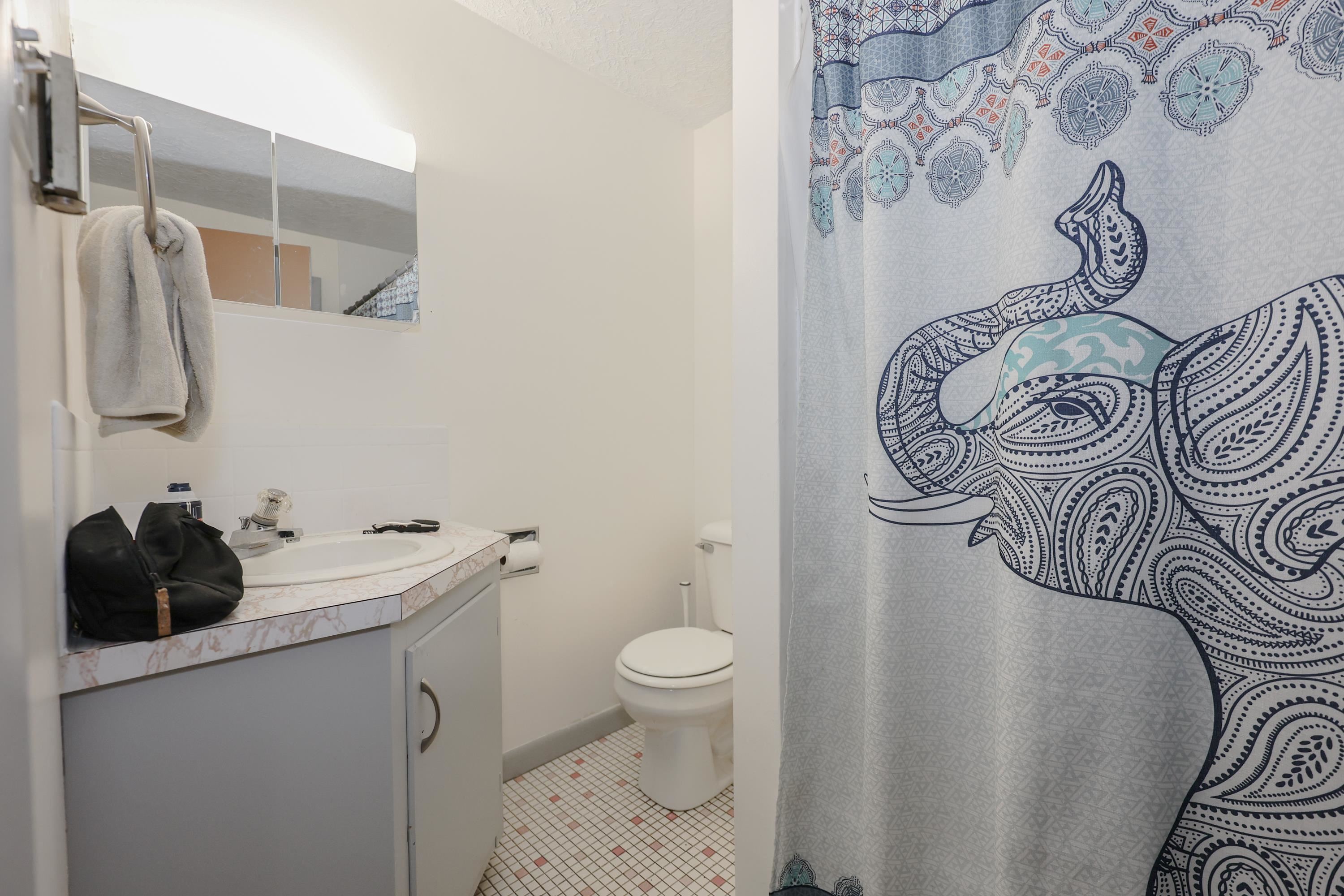 833 Mammoth Road Manchester, NH 03104 - Photo 27 of 40