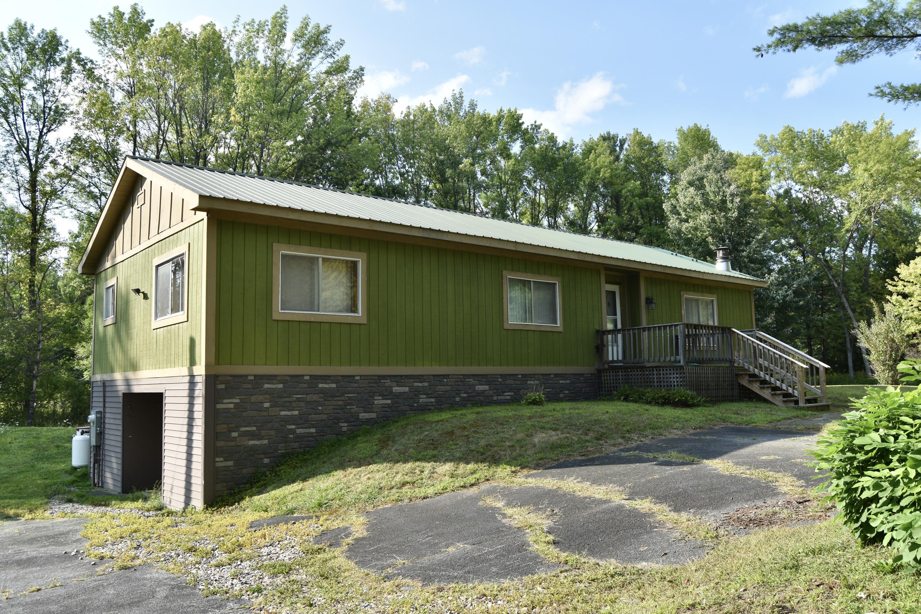 697 Point Road Willsboro, NY 12996 - Photo 1 of 24 1-bat