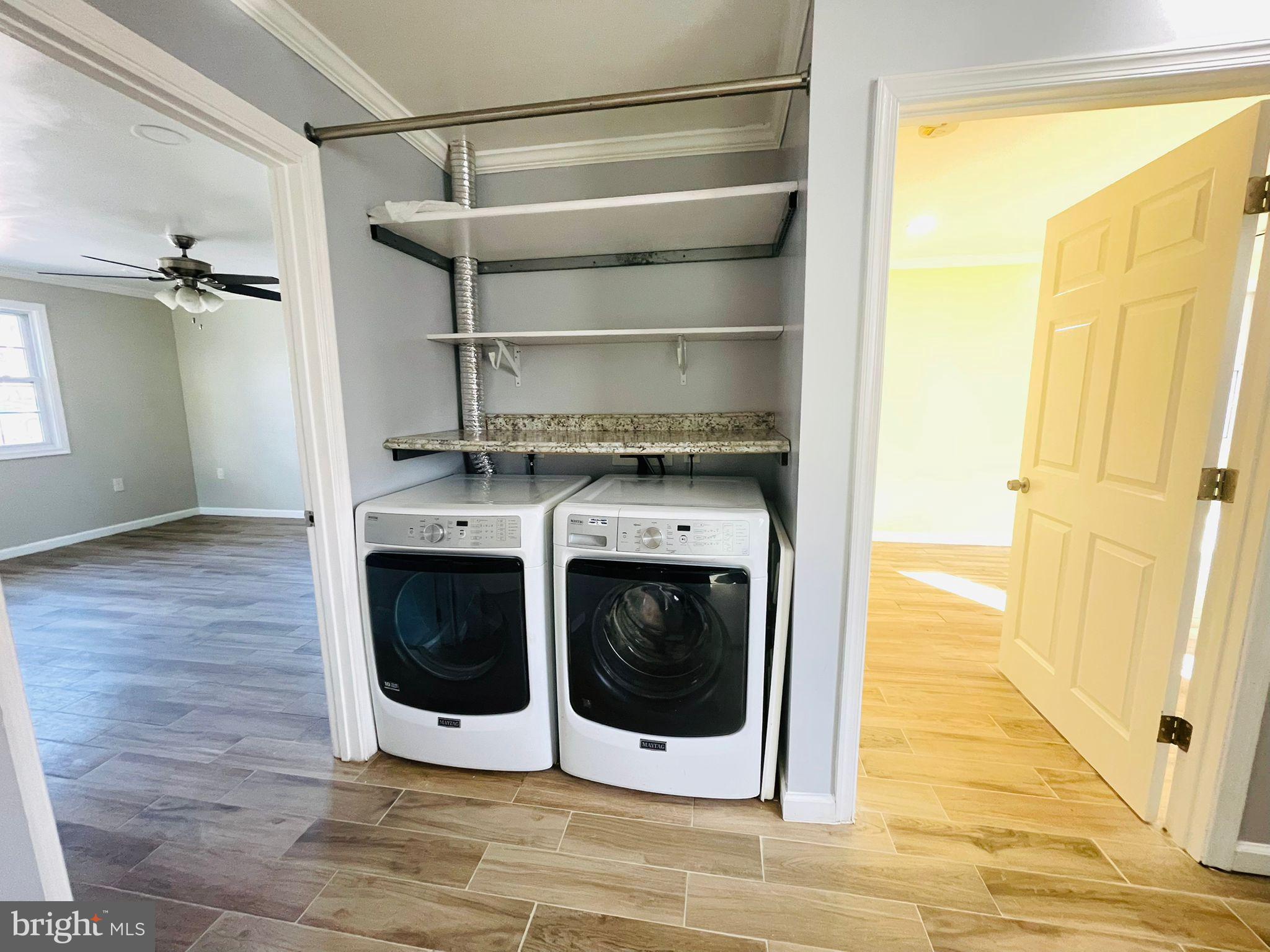207 Oakton Road Gaithersburg, MD 20877 - Photo 14 of 14 Laundry area