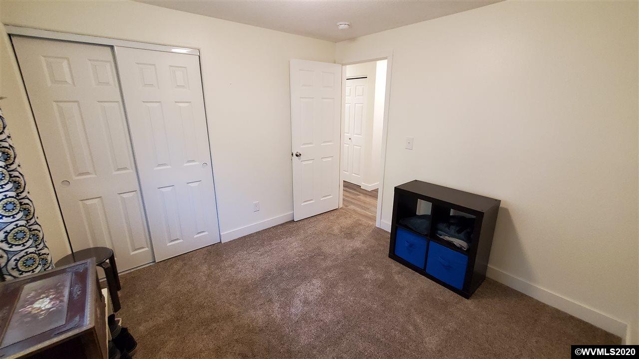 5358 Holly Loop Southeast Turner, OR 97392 - Photo 23 of 42