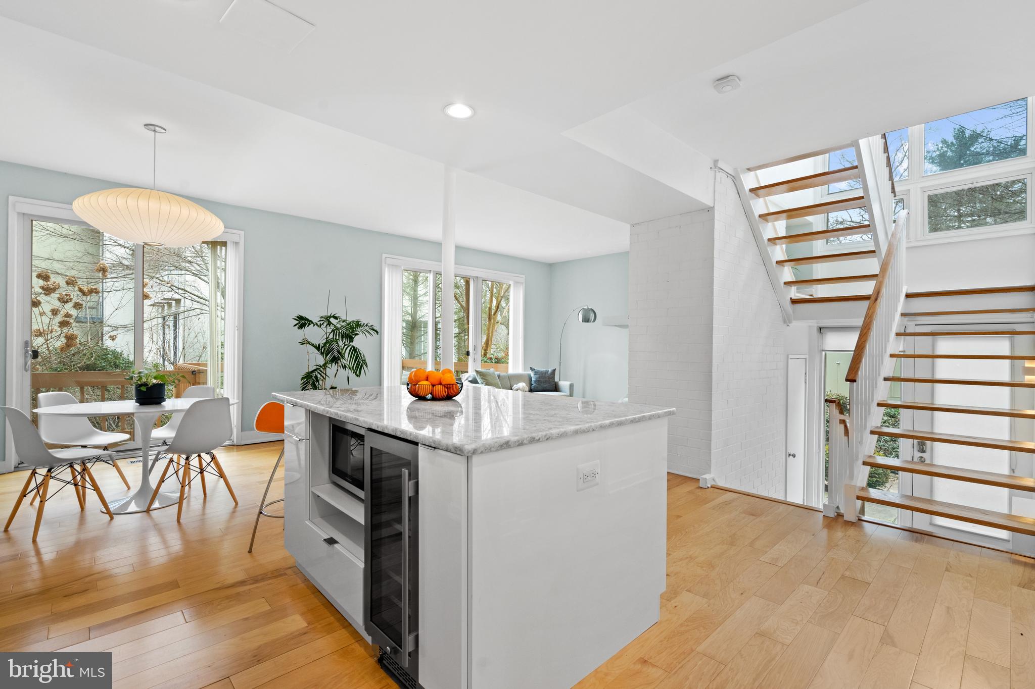 11440 Orchard Lane Reston, VA 20190 - Photo 8 of 51 Gallery Image 8