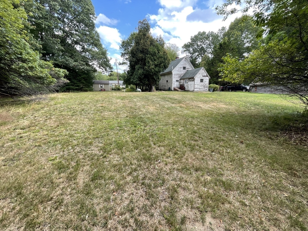 784 Pleasant Street Hanson, MA 02341 - Photo 11 of 16