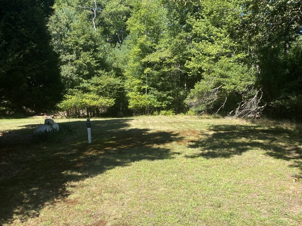 784 Pleasant Street Hanson, MA 02341 - Photo 13 of 16