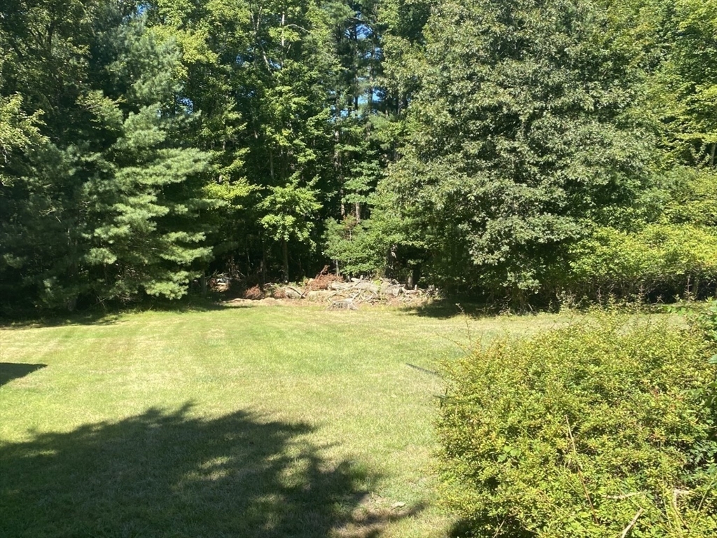 784 Pleasant Street Hanson, MA 02341 - Photo 3 of 16