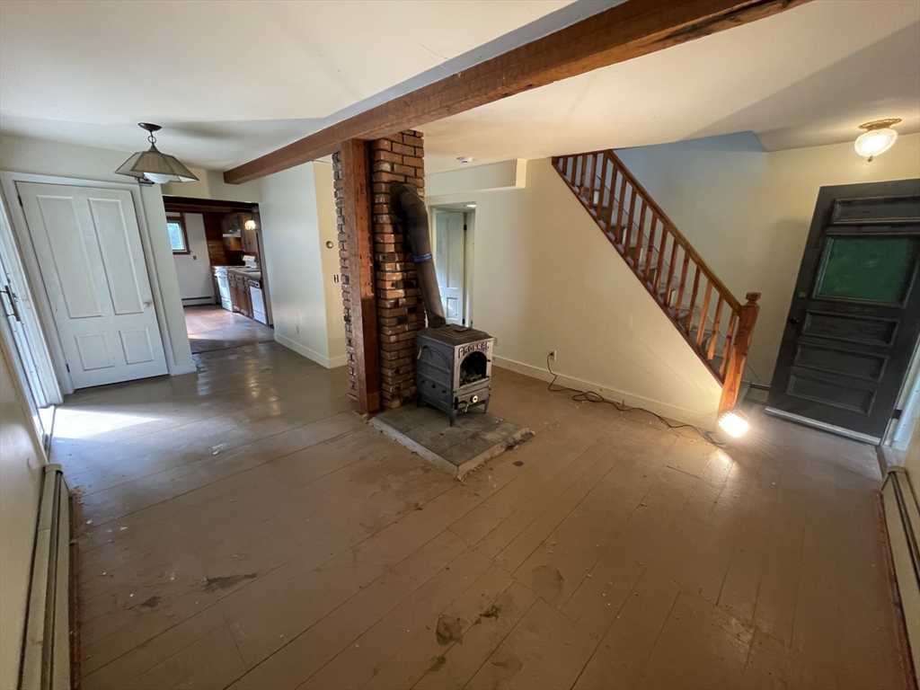 784 Pleasant Street Hanson, MA 02341 - Photo 4 of 16