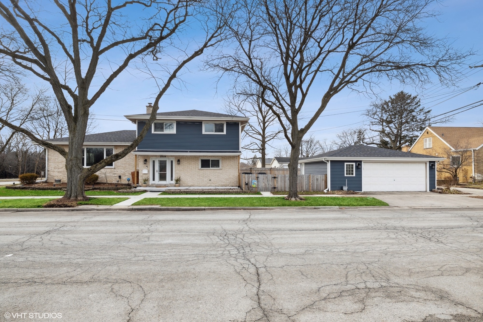 2558 5th Avenue North Riverside, IL 60546 - Photo 3 of 38