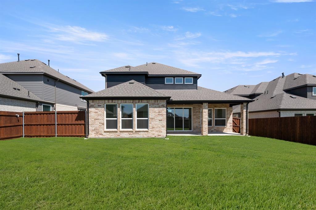 3718 Milwaukee Avenue Midlothian, TX 76065 - Photo 4 of 30