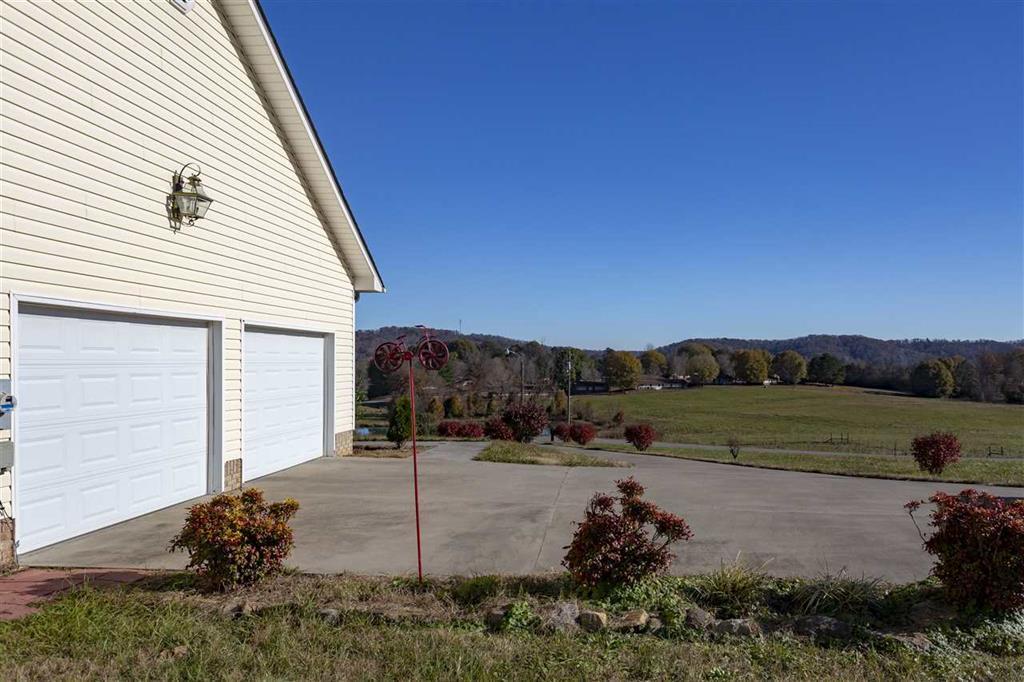 801 Five Points Road Decatur, TN 37322 - Photo 22 of 26 22