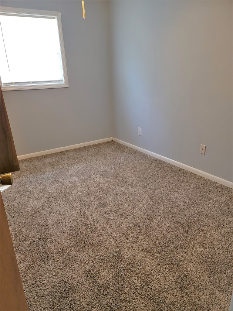 2855 Barbara Road Columbus, GA 31907 - Photo 13 of 17 an empty room with a window