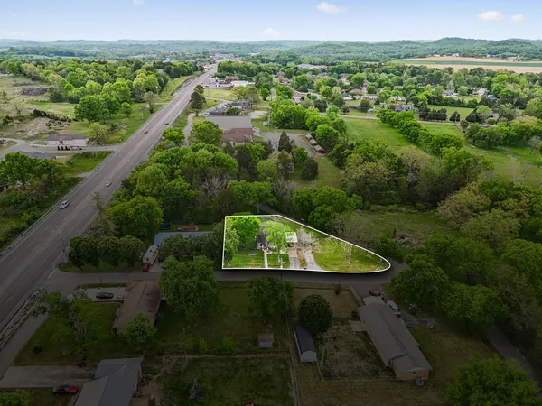 $200,000 | 108 King Drive East, Fayetteville, TN 37334