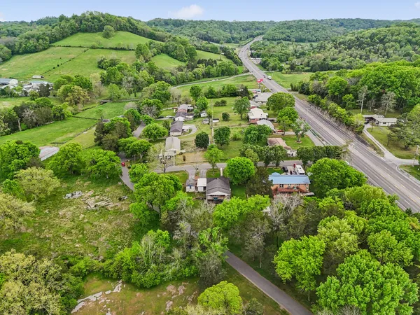 $200,000 | 108 King Drive East, Fayetteville, TN 37334